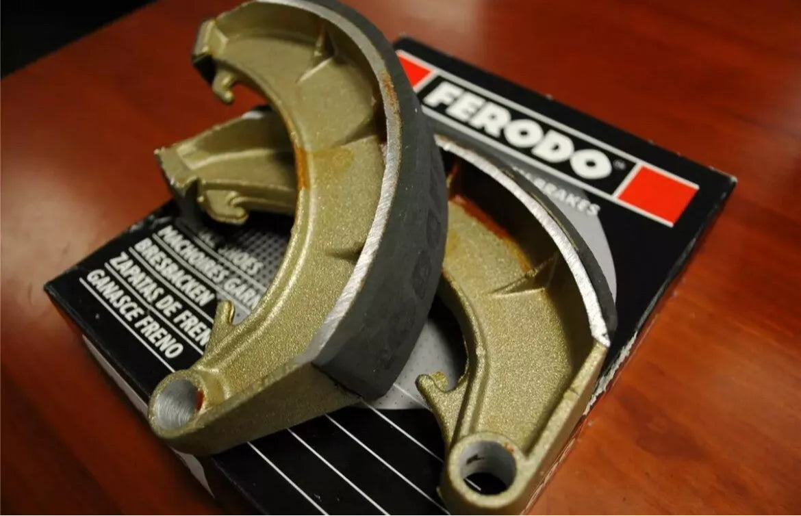 Ferodo rear brake shoes for all norton commandos to 1974
