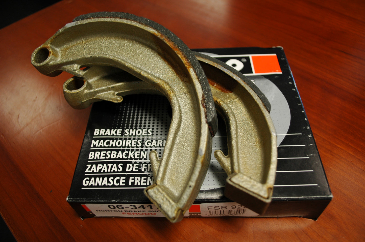 Norton Ferodo Front Brake Shoes High Quality