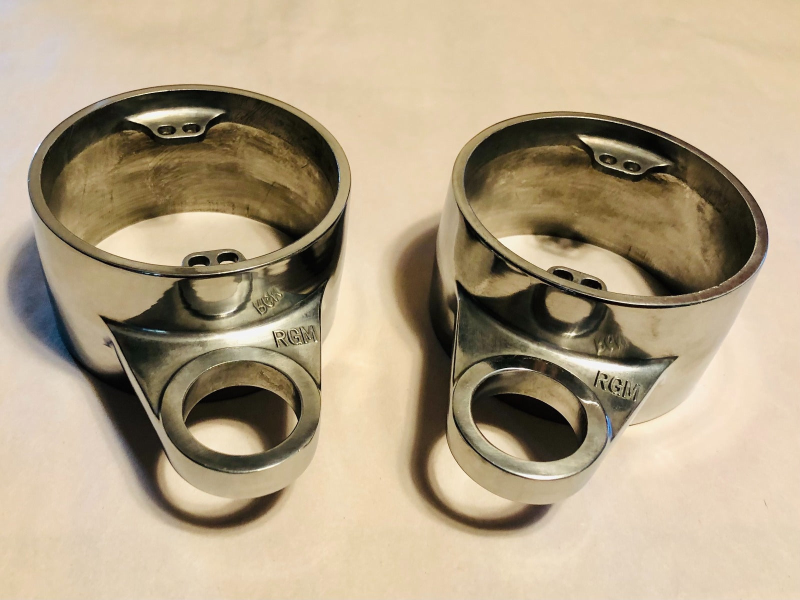 Norton Commando Polished Instrument Cup – Commmando Specialties